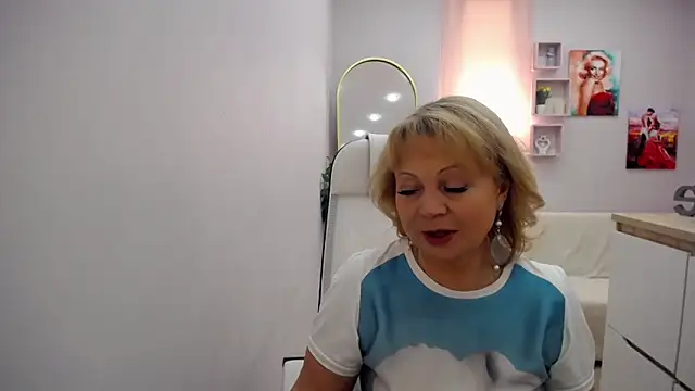 Milla Cutie18 online show from 04-13-26, 05:02