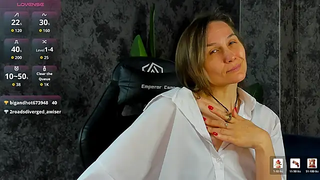 Snapshot of Lillian_White chatting on 05-15-26, 10:50 Lillian White online show from 05-15-26, 10:50