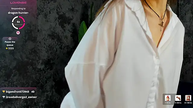 Snapshot of Lillian_White chatting on 05-15-26, 11:23 Lillian White online show from 05-15-26, 11:23