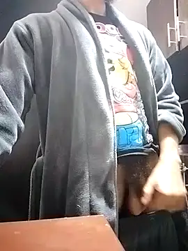 Snapshot of hairyserious chatting on 03-06-25, 02:30 hairyserious online show from 03-06-25, 02:30