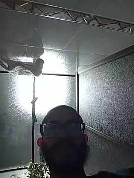 Snapshot of hairyserious chatting on 11-08-25, 01:00 hairyserious online show from 11-08-25, 01:00