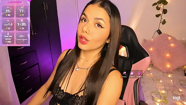 Snapshot of Kaoriyoshii chatting on 12-23-24, 12:14 Kaoriyoshii online show from 12-23-24, 12:14