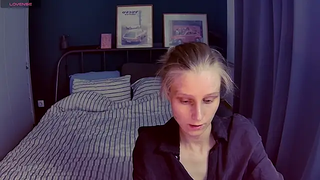 KatiKate online show from 07-22-26, 05:27