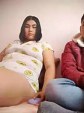 Snapshot of Marilin_Jessie chatting on 12-13-24, 07:21 Marilin Jessie online show from 12-13-24, 07:21