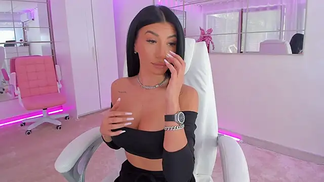 missdiamond  online show from 04-17-26, 07:11