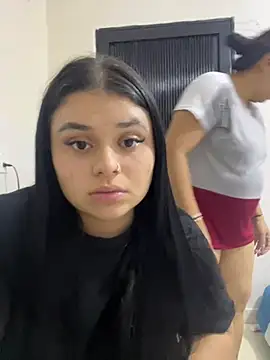 Snapshot of alissonfernandez_ chatting on 06-10-26, 02:01 alissonfernandez online show from 06-10-26, 02:01