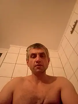 Snapshot of Gotowy40 chatting on 10-26-25, 01:11 Gotowy40 online show from 10-26-25, 01:11