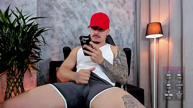 boyc022  online show from 04-17-26, 01:25