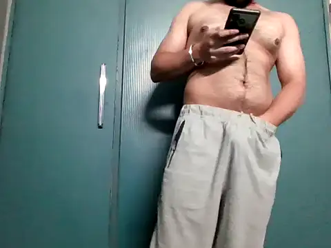 KeepCummingForYou73 online show from 04-14-26, 09:32