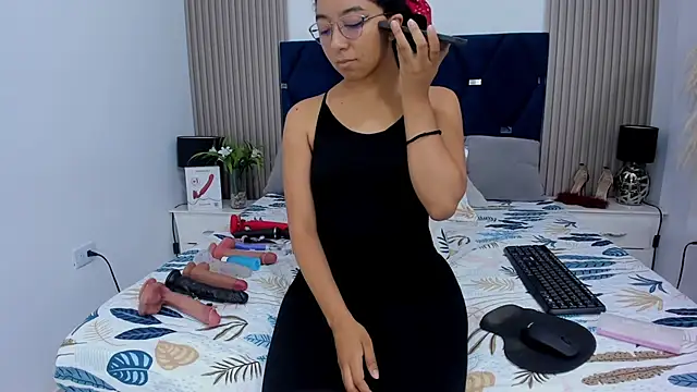 NAHOMI MILLER online show from 02-20-26, 11:49