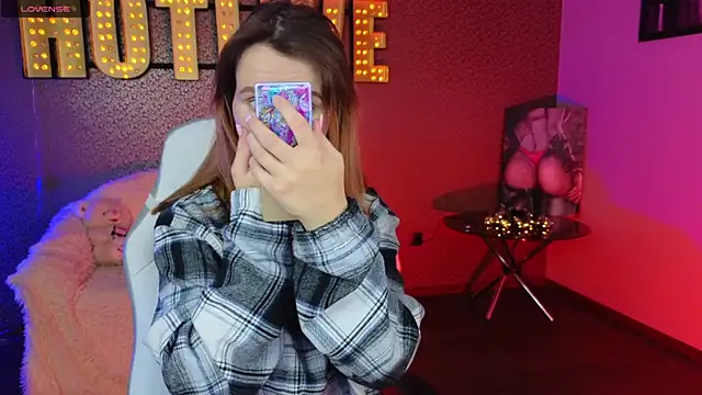 AliceBYKiss online show from 12-09-24, 03:33