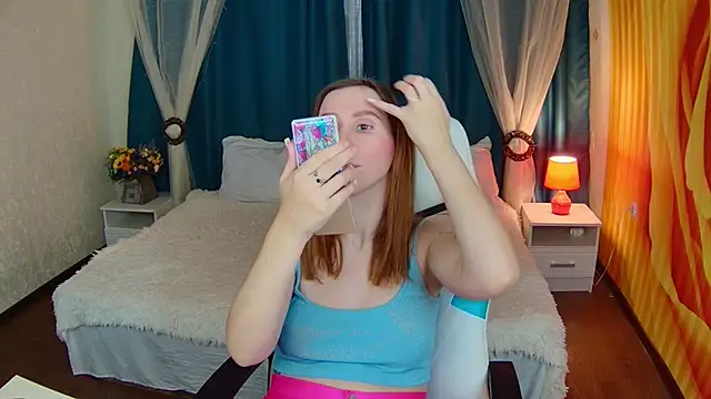 AliceBYKiss online show from 12-17-24, 12:22