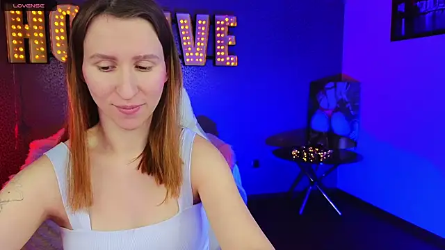 AliceBYKiss online show from 12-20-24, 12:27