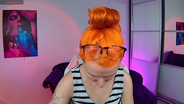 AliceBYKiss online show from 02-02-25, 01:08