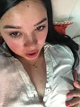 Snapshot of Julieta_333 chatting on 09-13-25, 03:45 Julieta 333 online show from 09-13-25, 03:45