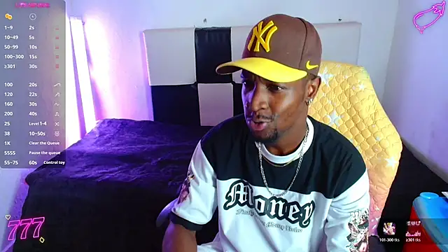 Snapshot of Aroonpapisex chatting on 07-05-26, 03:56 Aroonpapisex online show from 07-05-26, 03:56