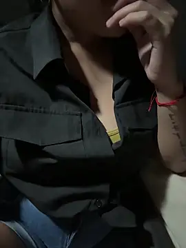 Snapshot of kiyomi-amour chatting on 12-29-24, 06:35 kiyomi-amour online show from 12-29-24, 06:35