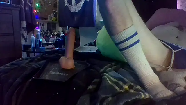 Snapshot of ATwinkie chatting on 01-10-25, 04:51 ATwinkie online show from 01-10-25, 04:51