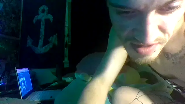 Snapshot of ATwinkie chatting on 02-07-25, 01:15 ATwinkie online show from 02-07-25, 01:15