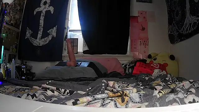 Snapshot of ATwinkie chatting on 09-14-25, 03:44 ATwinkie online show from 09-14-25, 03:44