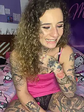 Snapshot of BlazyKitsune- chatting on 01-02-25, 06:01 BlazyKitsune- online show from 01-02-25, 06:01