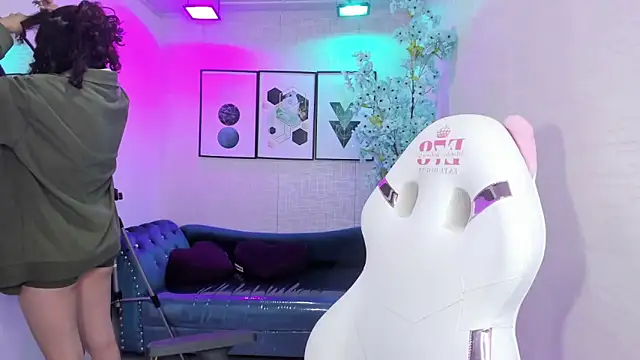 Theia moon online show from 03-14-26, 01:16