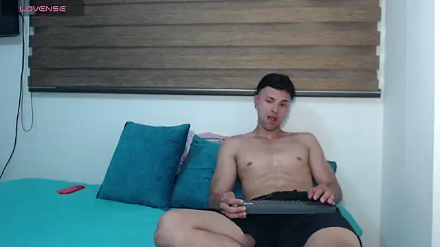 AshleyandTyler online show from 01-23-25, 12:14