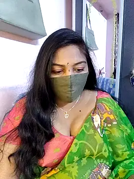 Snapshot of RomeoJuliet345 chatting on 02-05-26, 12:10 RomeoJuliet345 online show from 02-05-26, 12:10