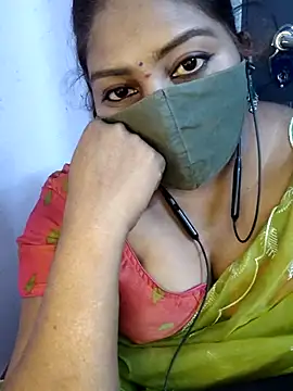 Snapshot of RomeoJuliet345 chatting on 04-18-26, 07:07 RomeoJuliet345 online show from 04-18-26, 07:07