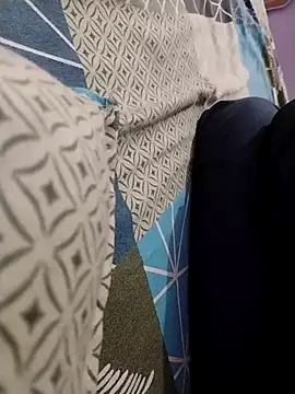 Snapshot of Noname333u chatting on 10-17-25, 05:10 Noname333u online show from 10-17-25, 05:10