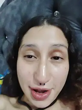 Queenjenn   online show from 06-07-26, 01:54