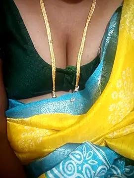Snapshot of Telugu-mirchi chatting on 05-08-26, 05:51 Telugu-mirchi online show from 05-08-26, 05:51