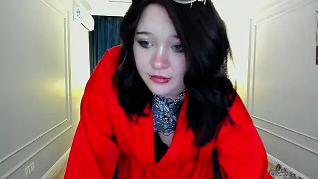 MoonLghte online show from 02-21-25, 10:48