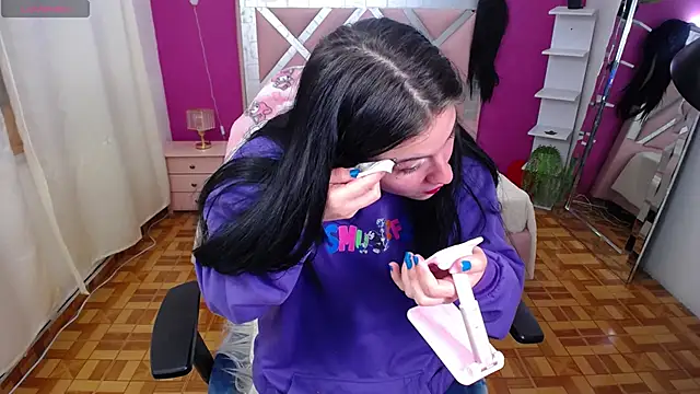 Kate Laurence  online show from 02-25-25, 01:41