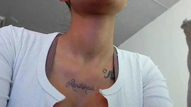 Tiffanny online show from 12-19-25, 02:13