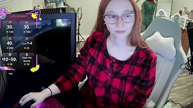 LilyFoxxx online show from 10-08-25, 03:26