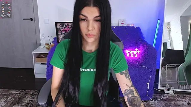 Tiffany lab online show from 11-22-25, 07:40