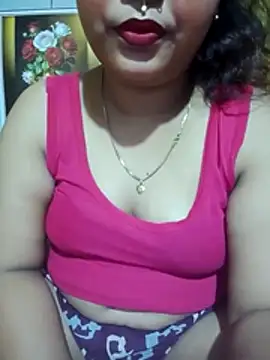 Snapshot of Super-Couple chatting on 04-30-26, 02:45 Super-Couple online show from 04-30-26, 02:45