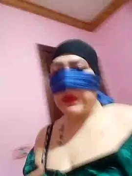 Snapshot of Osha10 chatting on 12-05-24, 01:17 Osha10 online show from 12-05-24, 01:17