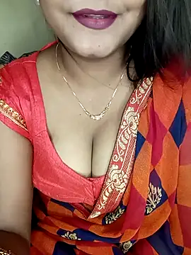 Snapshot of NOTY-LOVE-05 chatting on 10-10-25, 03:11 NOTY-LOVE-05 online show from 10-10-25, 03:11