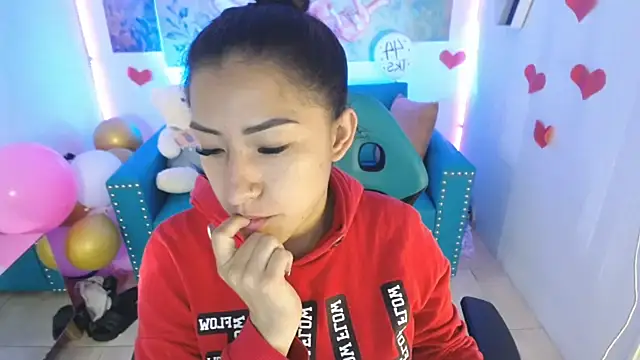 Sofi hot 4m online show from 03-10-25, 12:48