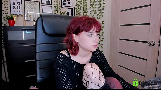 Snapshot of ElizaNik_ chatting on 06-14-26, 02:24 ElizaNik online show from 06-14-26, 02:24