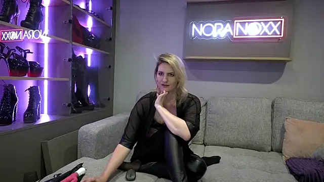 Snapshot of NoraNoxx chatting on 06-16-26, 08:11 NoraNoxx online show from 06-16-26, 08:11