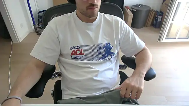taallguyy 196 online show from 06-24-26, 11:42