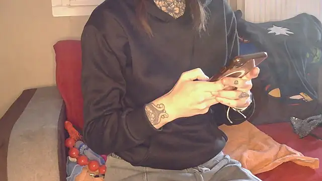 liloucamchaudee online show from 12-05-25, 08:23