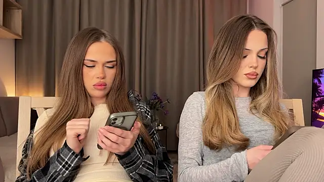 Snapshot of Julia_RL chatting on 03-26-26, 08:58 Julia RL online show from 03-26-26, 08:58