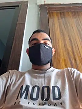 Snapshot of your_santa99 chatting on 12-08-24, 05:18 your santa99 online show from 12-08-24, 05:18