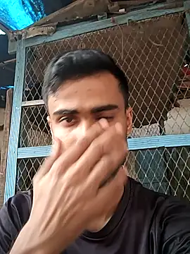 Snapshot of Skinny_Bigass_23 chatting on 01-06-25, 08:03 Skinny Bigass 23 online show from 01-06-25, 08:03