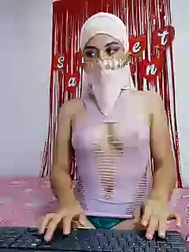 Aaliyah Salma online show from 02-19-25, 11:04