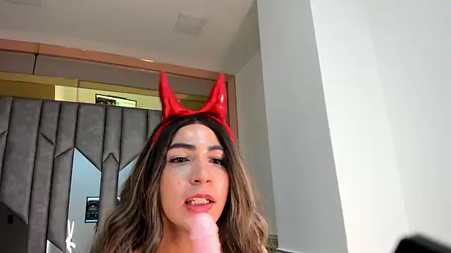 Kate Dynasty online show from 01-12-25, 01:27